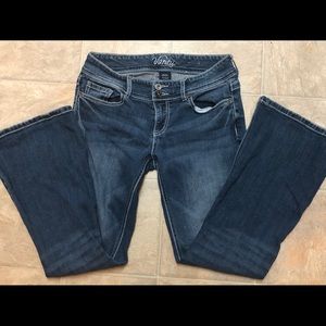 Vanity 28W/29L jeans 2/$20!